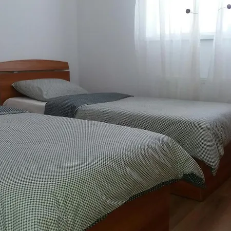 Astral 1 Apartment Ploiesti